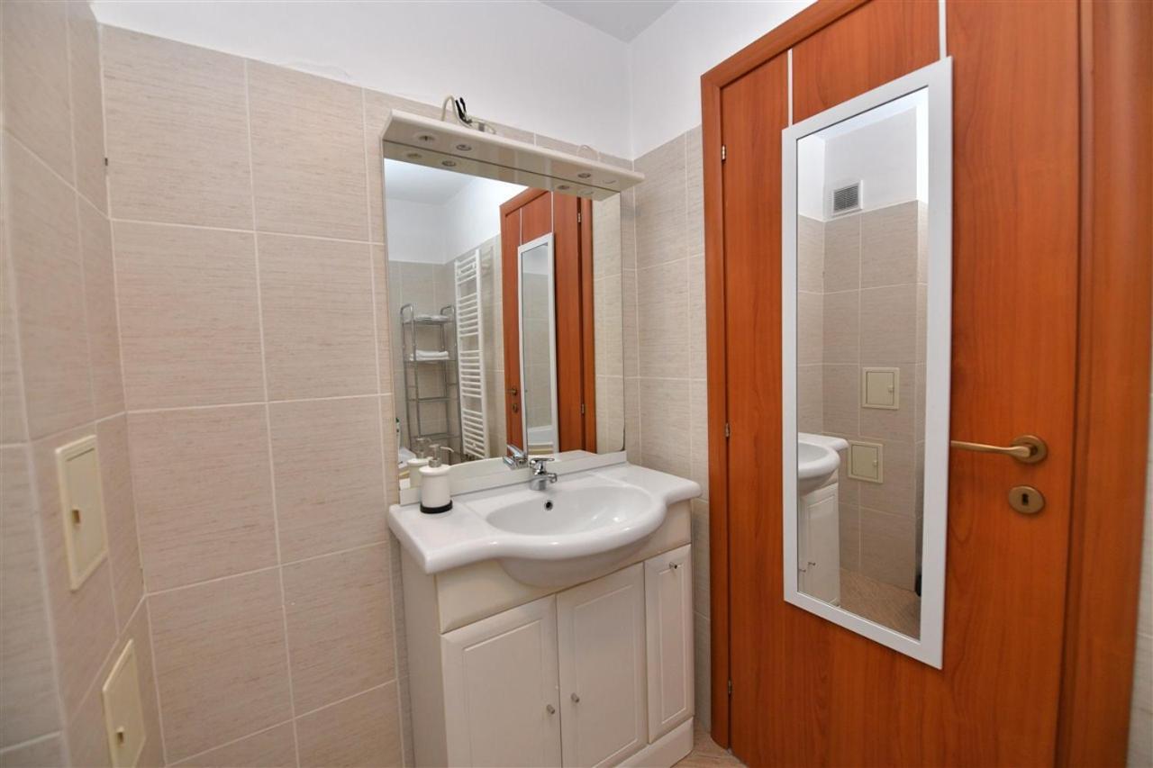 Apartament Lux 1 Mai Pod ブカレスト エクステリア 写真